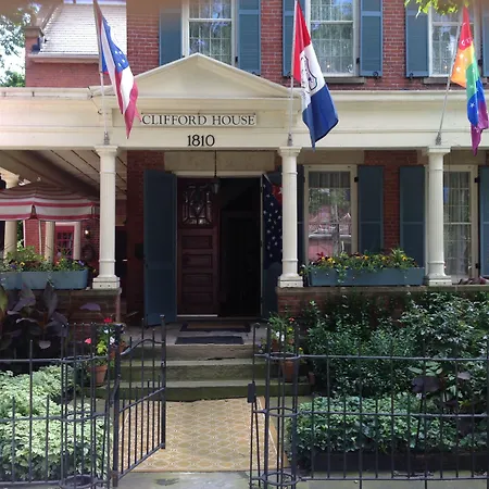 Clifford House Private Home B&B-2